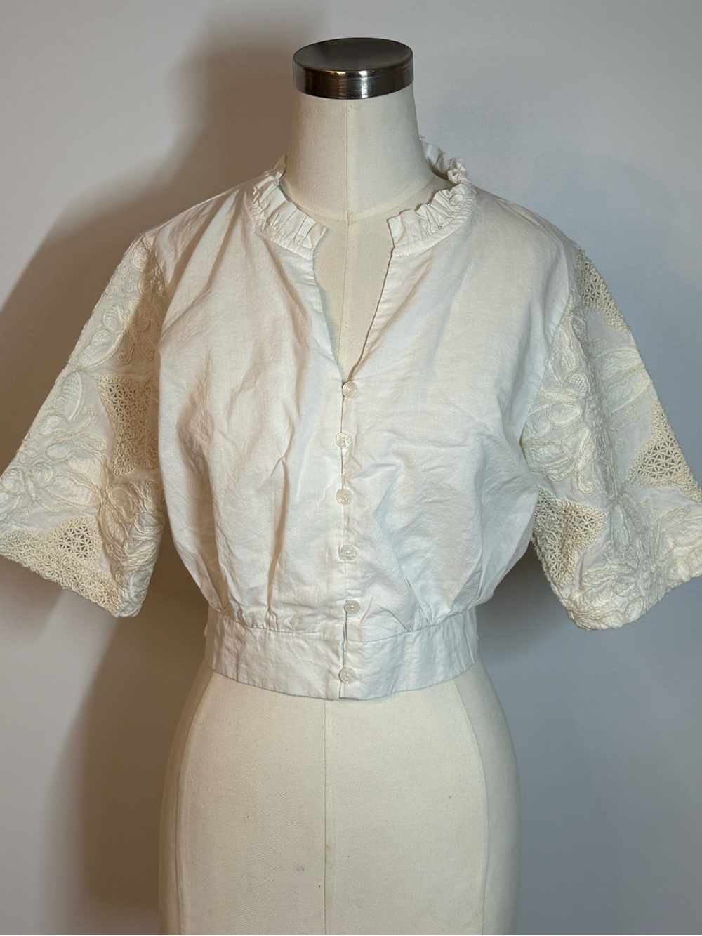 Solitaire White Button-Front Blouse with Lace Sleeves